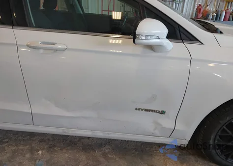 2016 Ford Fusion Hybrid Se из США, поврежденный, VIN 3FA6P0LU1GR192503